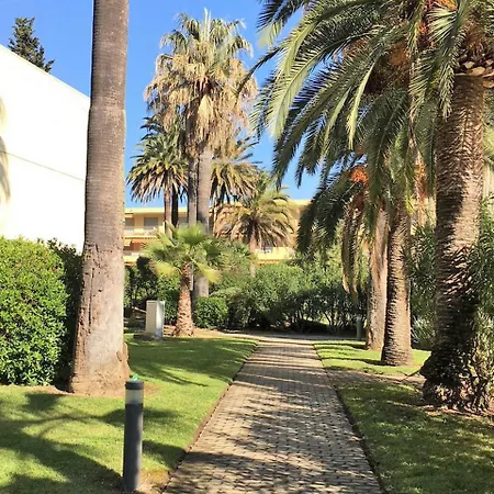 Modern In With Large Pool * جوان ليه باه